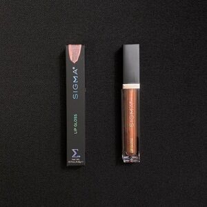 SIGMA Cor de Rosa Lip Gloss - Full Size .17 oz